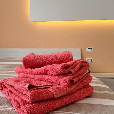 Casa Daura - Your Comfortable Apartment In Bologna - Parking Bolonha Exterior foto